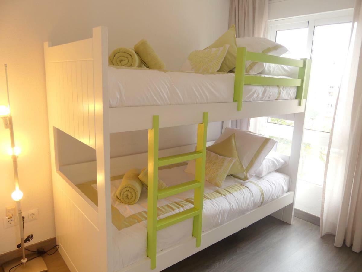 Appartement Duplex La Carihuela 1ª Linea De Playa Costa Del Sol *